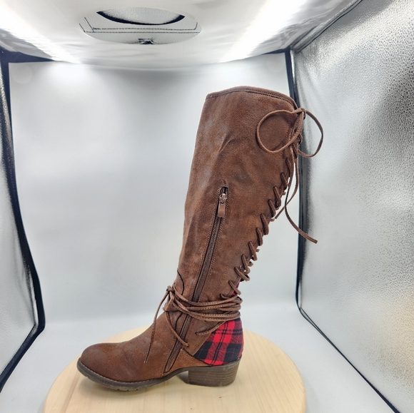 Very Volatile Marcel Women's Brown Boot sz 7 - Picture 13 of 15